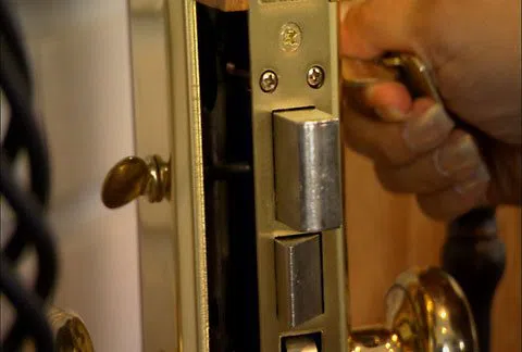 Columbia Locksmith Service Columbia, MD 410-454-0162 - apartment-lock-change